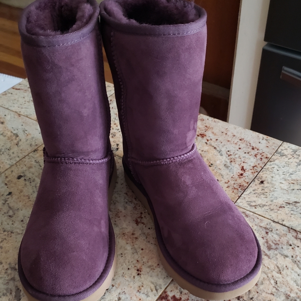 UGG Classic Short II boot